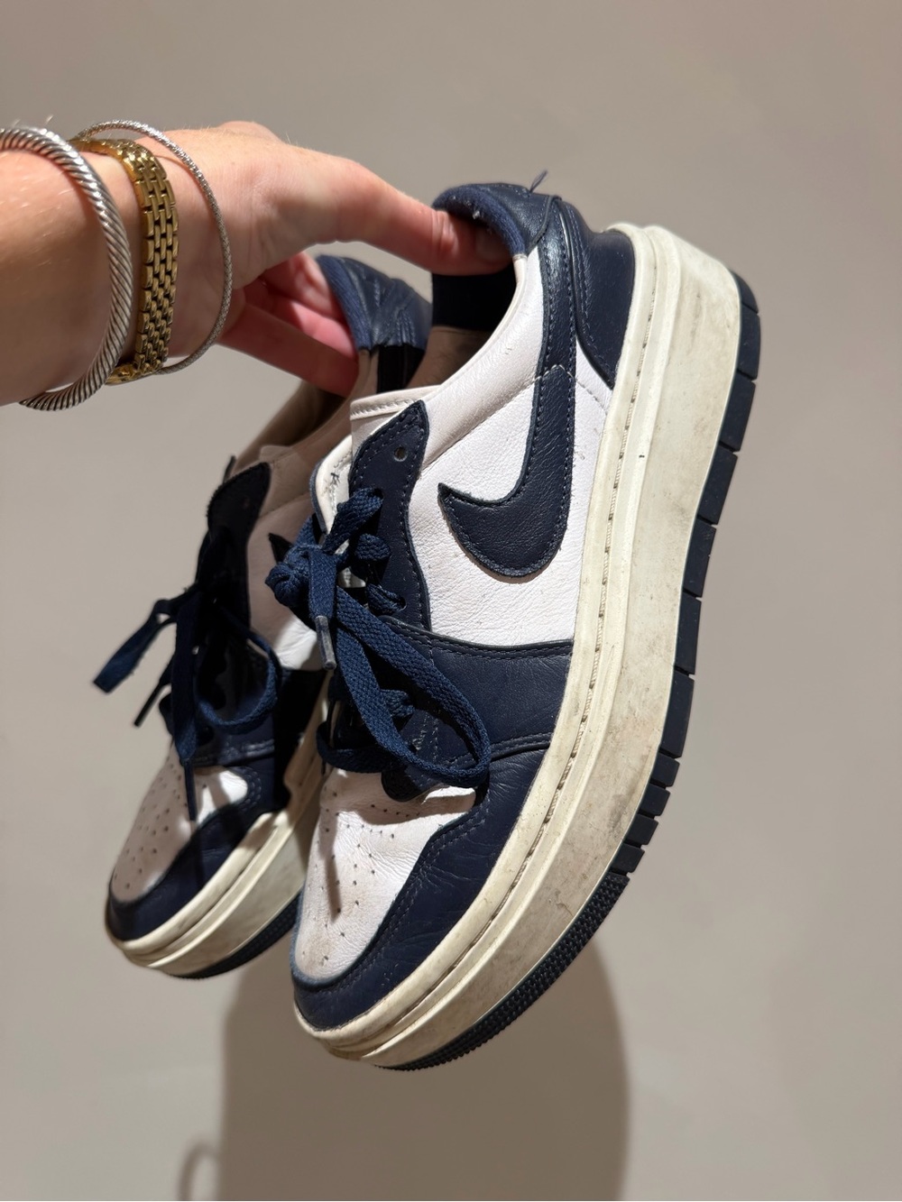 Nike Women’s Navy and White Low-Top Sneakers